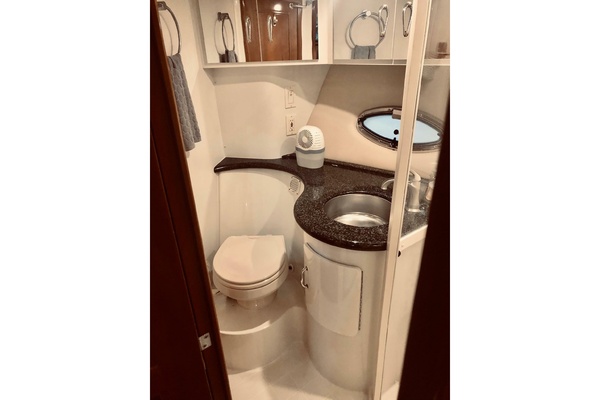 Fire Away 44ft Carver Yacht For Sale
