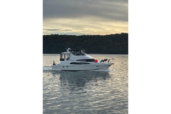 Fire Away 44ft Carver Yacht For Sale