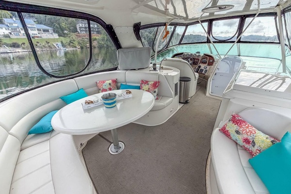 56ft Carver Yacht For Sale