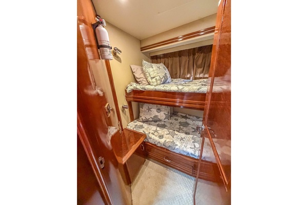 56ft Carver Yacht For Sale