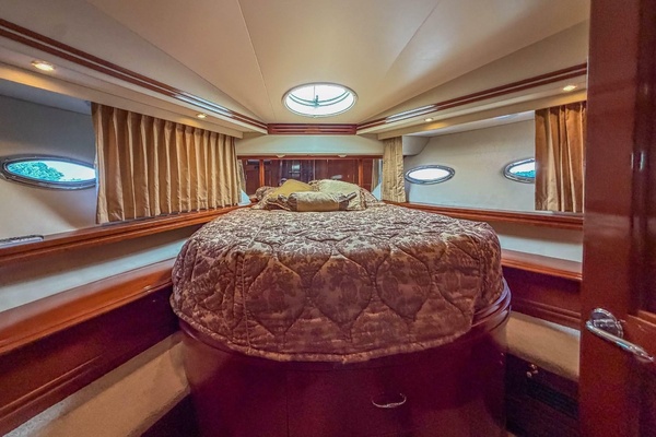 WITCHY WOMAN 57ft Carver Yacht For Sale