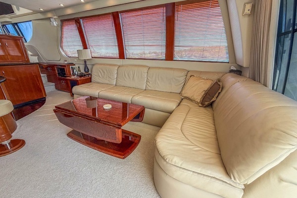 2005 Carver 57
