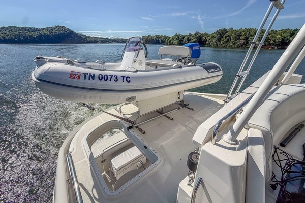 WITCHY WOMAN 57ft Carver Yacht For Sale