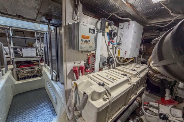 WITCHY WOMAN 57ft Carver Yacht For Sale