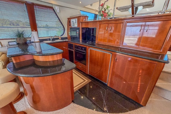 WITCHY WOMAN 57ft Carver Yacht For Sale