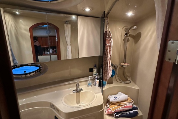 34ft Cruisers Yachts Yacht For Sale