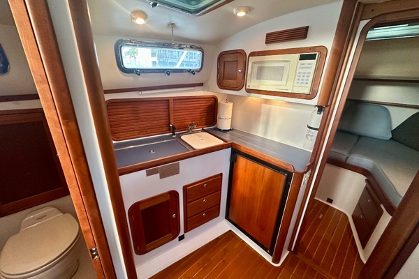 SEAQUELL 34ft Legacy Yachts Yacht For Sale