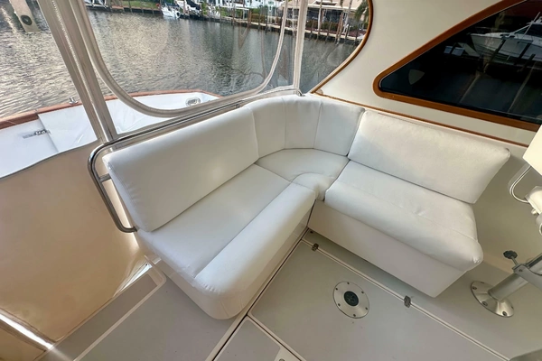 2005 Legacy Yachts 34