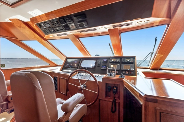 2005 Offshore Yachts 65