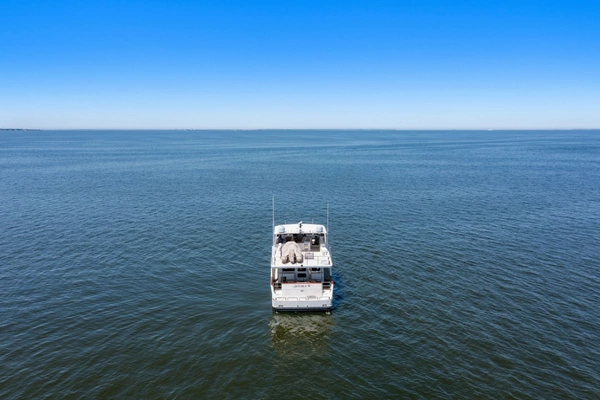 2005 Offshore Yachts 65