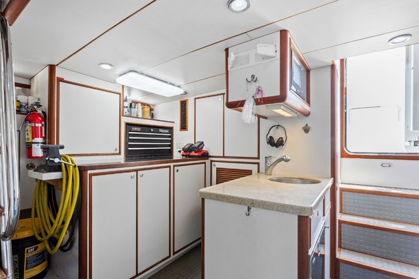 DOUBLE H 65ft Offshore Yachts Yacht For Sale