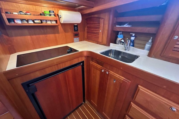 TRUE BLUE 42ft Sabre Yacht For Sale