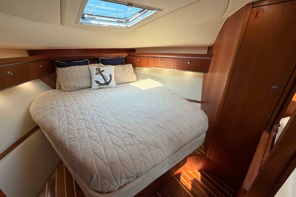 36ft Tiara Yachts Yacht For Sale