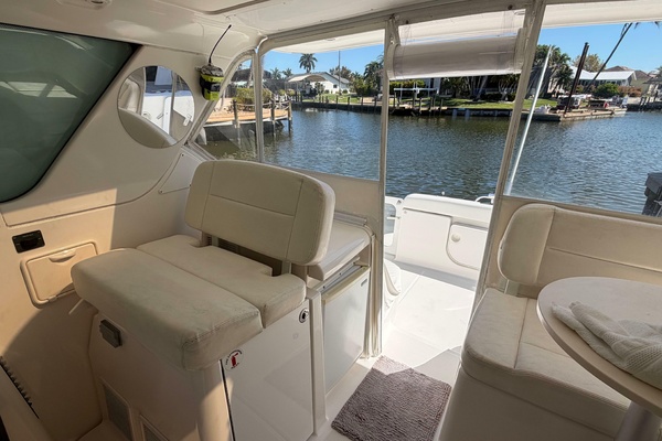 36ft Tiara Yachts Yacht For Sale