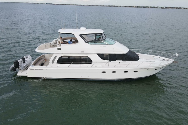 Carlet Vivian IV 56ft Carver Yacht For Sale