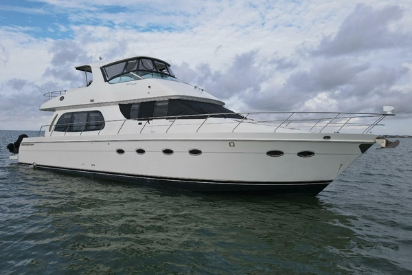 2004 Carver 56