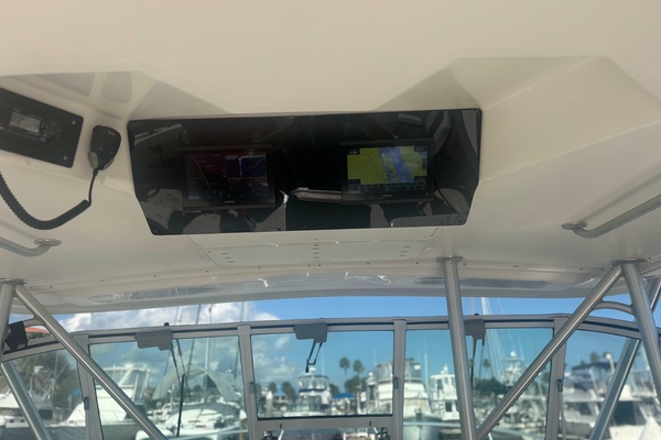 Distraction 32ft Luhrs Yacht For Sale
