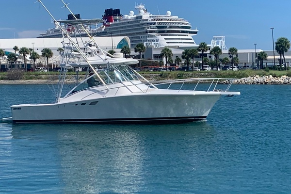 2004 Luhrs 32 Open
