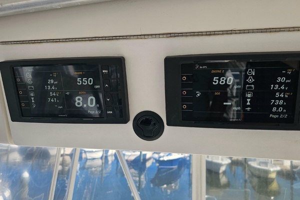34ft Luhrs Yacht For Sale