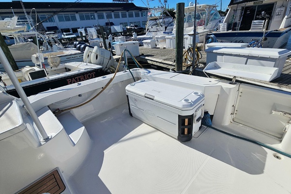 34ft Luhrs Yacht For Sale
