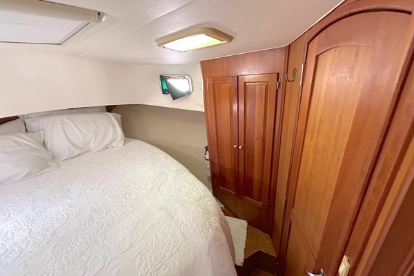 Southern Cross 40ft Mainship Yacht For Sale