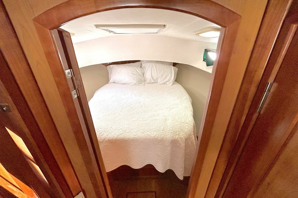 Southern Cross 40ft Mainship Yacht For Sale