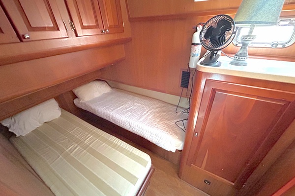 Southern Cross 40ft Mainship Yacht For Sale