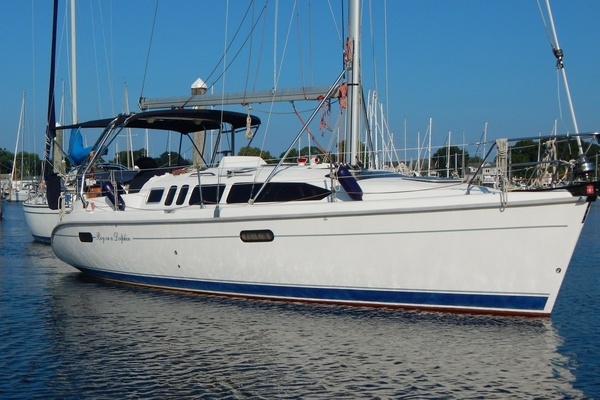 34-ft-Hunter-2000-340-Boy On A Dolphin North Kingstown Rhode Island United States  yacht for sale