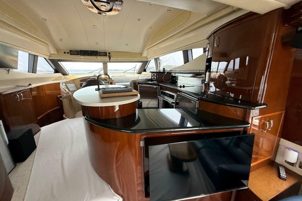 2004 Marquis 60