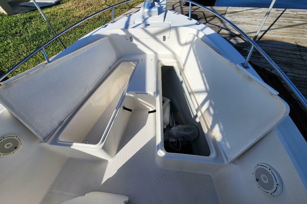 25ft Pursuit Yacht For Sale