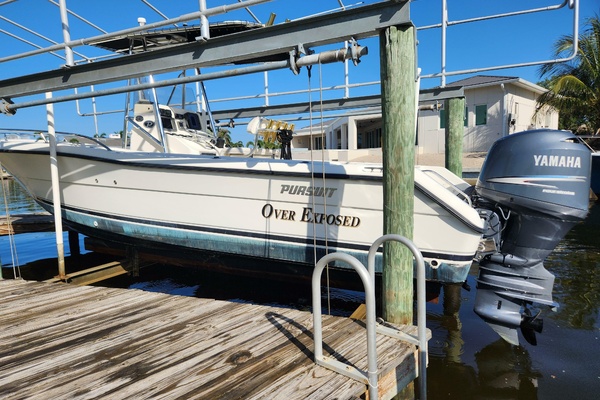 25ft Pursuit Yacht For Sale