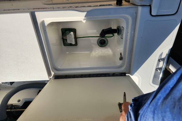 25ft Pursuit Yacht For Sale