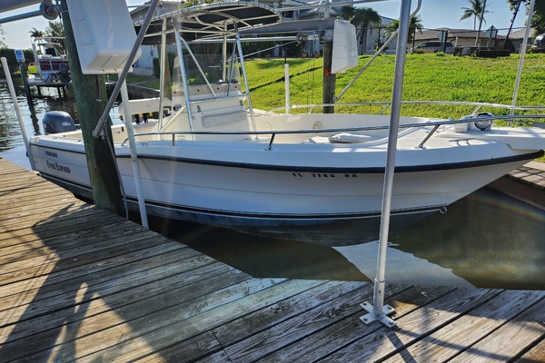 25ft Pursuit Yacht For Sale