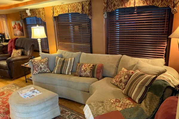 Premium 87ft Sumerset Yacht For Sale