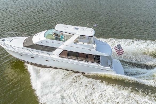 59ft Carver Yacht For Sale