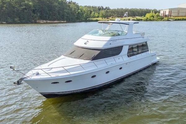 59ft Carver Yacht For Sale