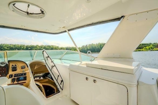 59ft Carver Yacht For Sale