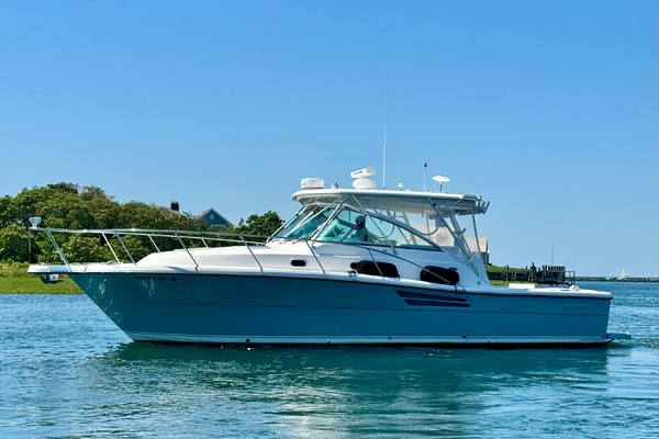 Maggie D 34ft Pursuit Yacht For Sale