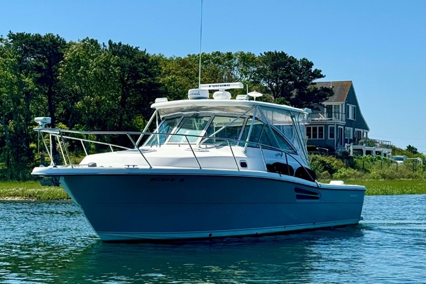 Maggie D 34ft Pursuit Yacht For Sale