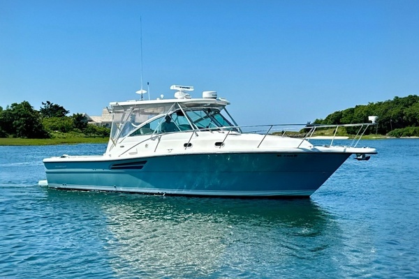Maggie D 34ft Pursuit Yacht For Sale