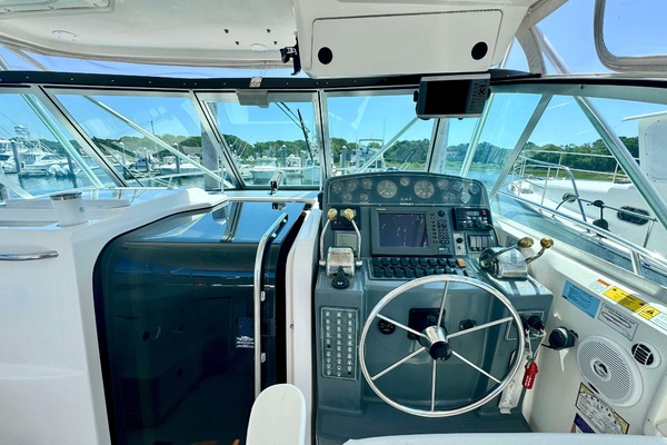 Maggie D 34ft Pursuit Yacht For Sale