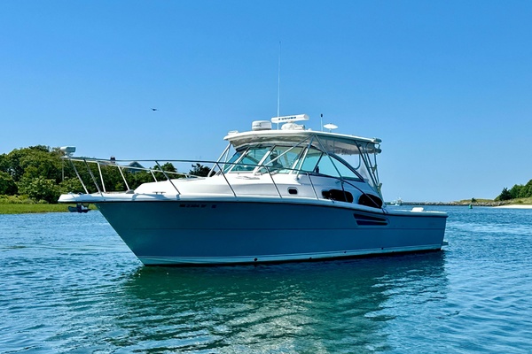 Maggie D 34ft Pursuit Yacht For Sale