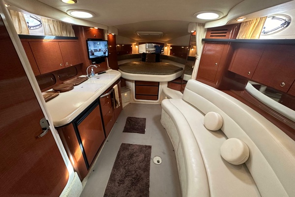 Sea Joy 37ft Sea Ray Yacht For Sale