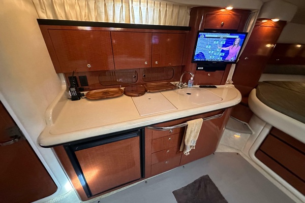 Sea Joy 37ft Sea Ray Yacht For Sale