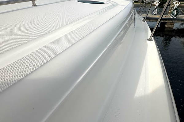Sea Joy 37ft Sea Ray Yacht For Sale