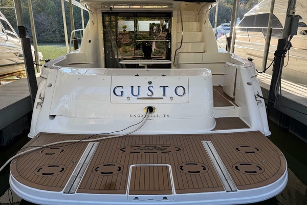 2003 Sea Ray 56
