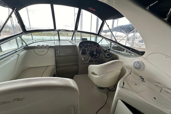 31ft Sea Ray Yacht For Sale