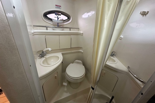 31ft Sea Ray Yacht For Sale