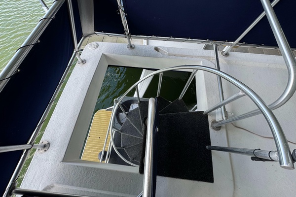 71ft Stardust Cruisers Yacht For Sale