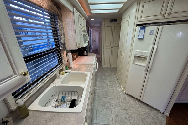 71ft Stardust Cruisers Yacht For Sale